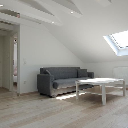 Ruhige Und Moderne 2-Zi. Wohnung Kulsheim Exteriör bild