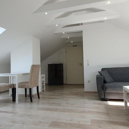 Ruhige Und Moderne 2-Zi. Wohnung Kulsheim Exteriör bild