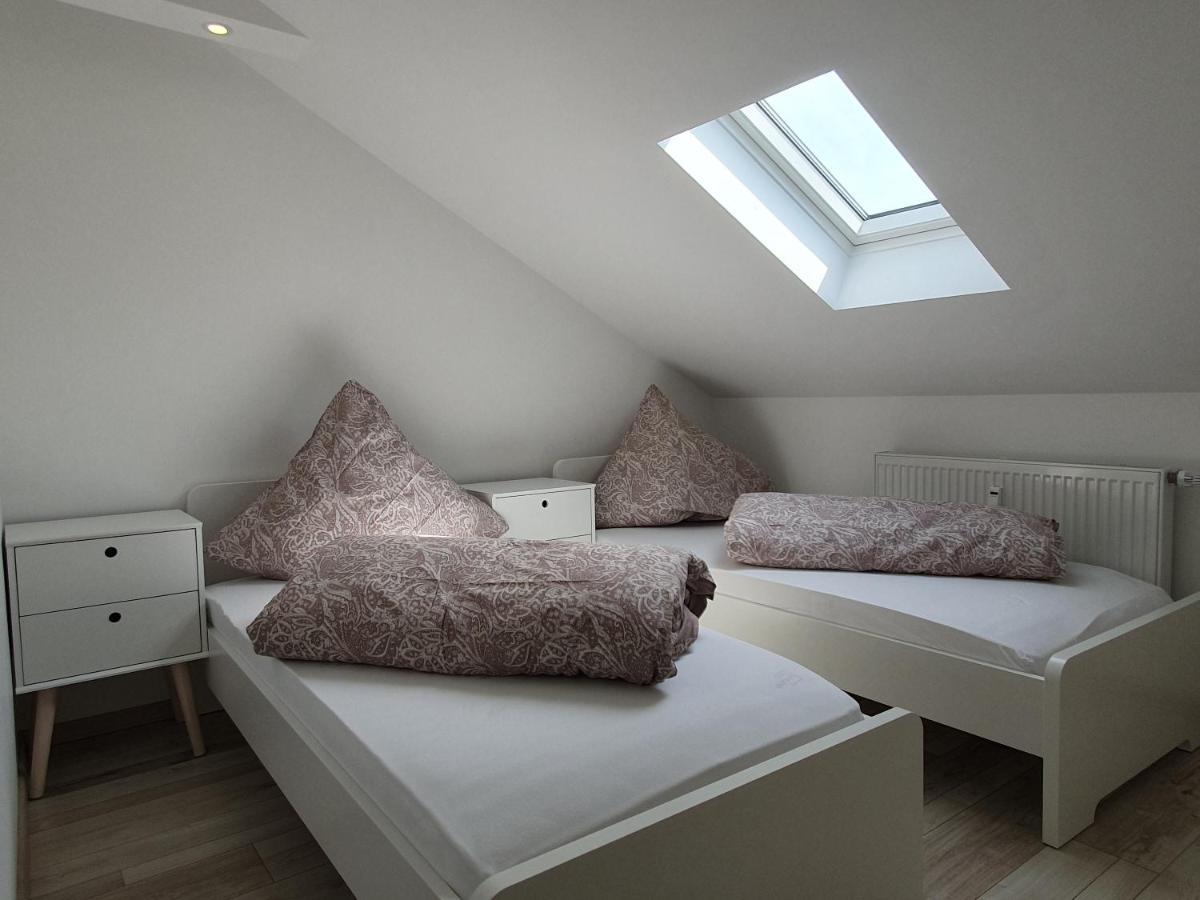 Ruhige Und Moderne 2-Zi. Wohnung Kulsheim Exteriör bild