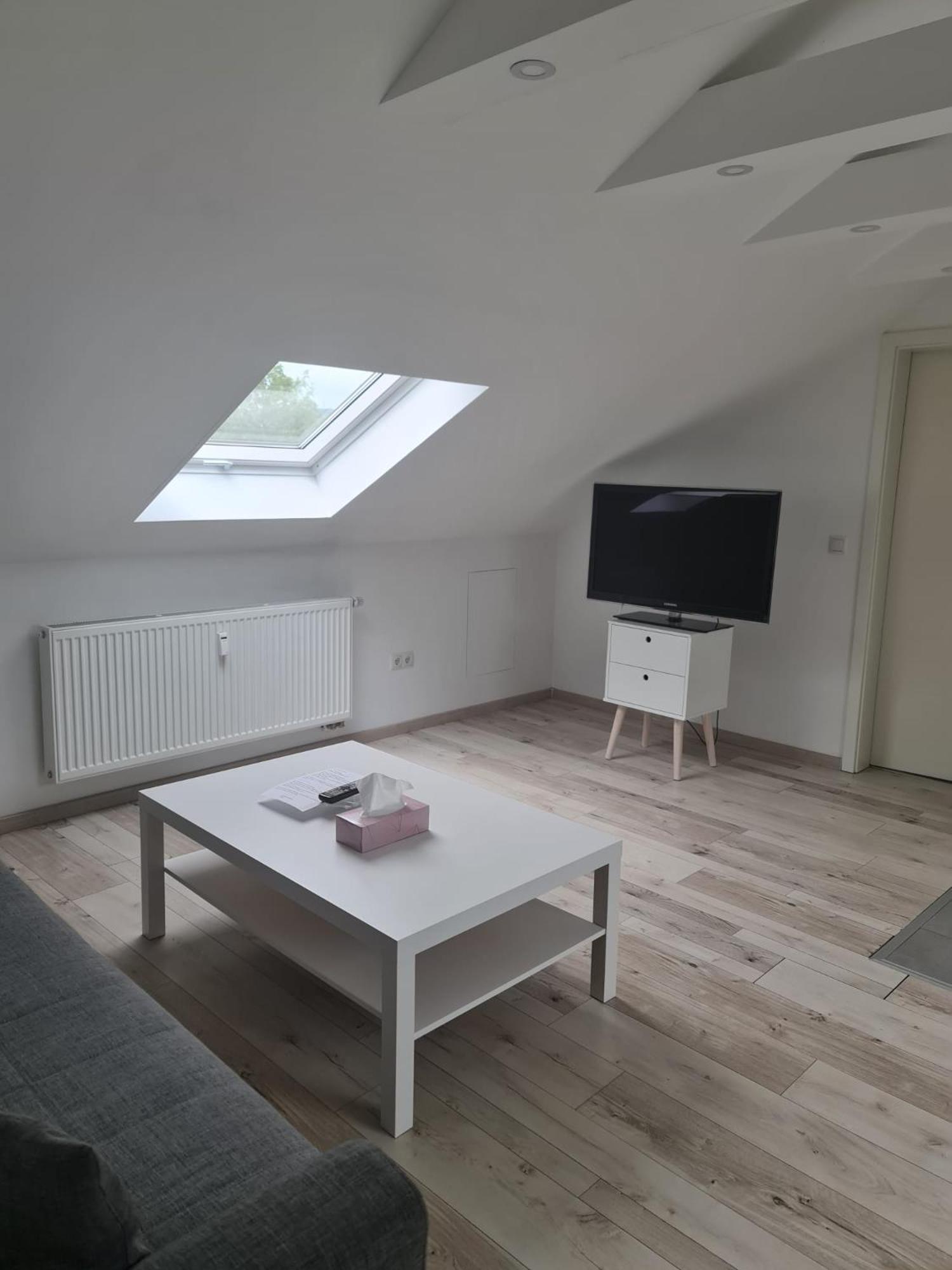 Ruhige Und Moderne 2-Zi. Wohnung Kulsheim Exteriör bild